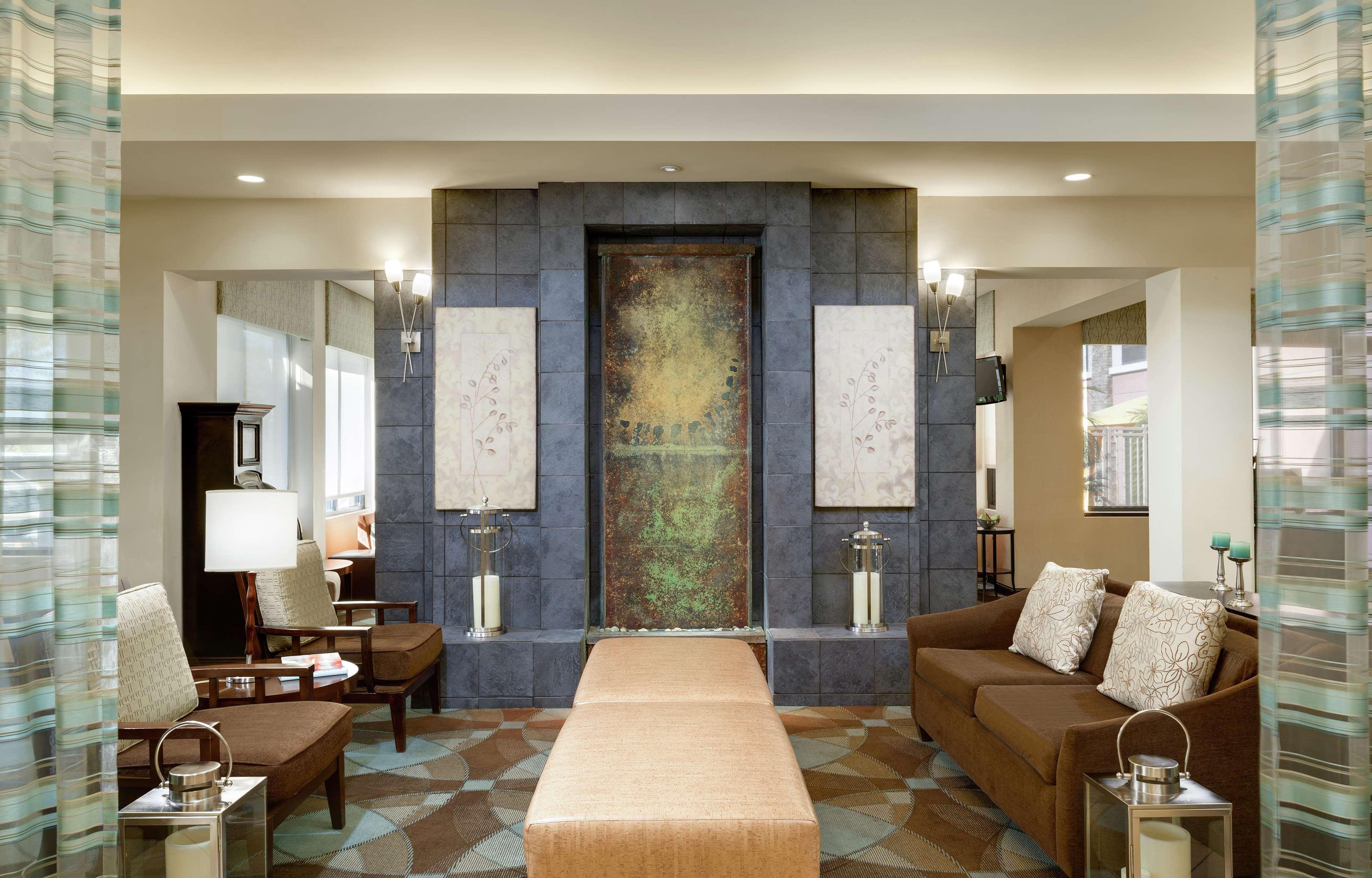 Hilton Garden North Happy Valley 3* Phoenix